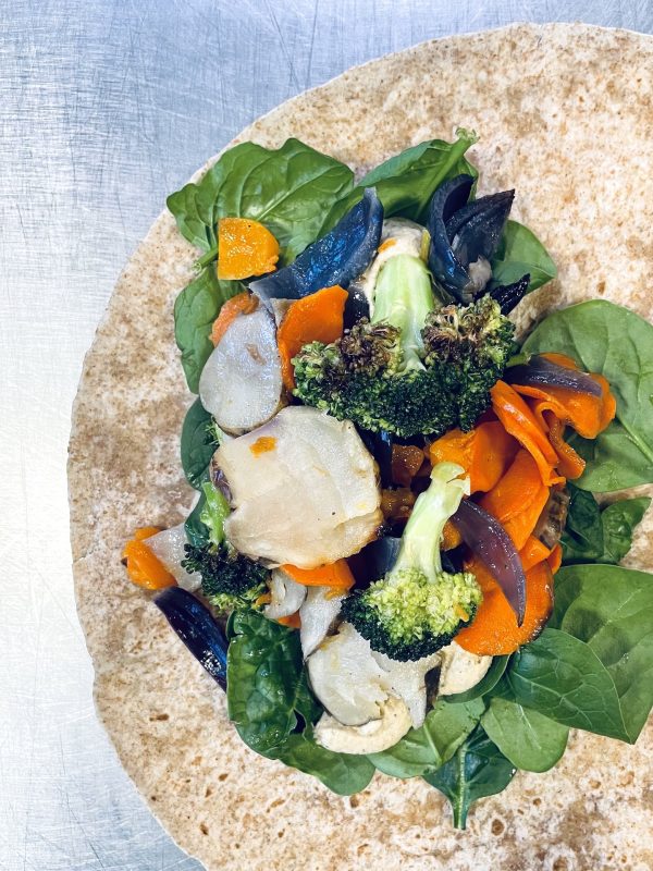 Vegan Wrap w. Hummus & Grilled Seasonal Veg